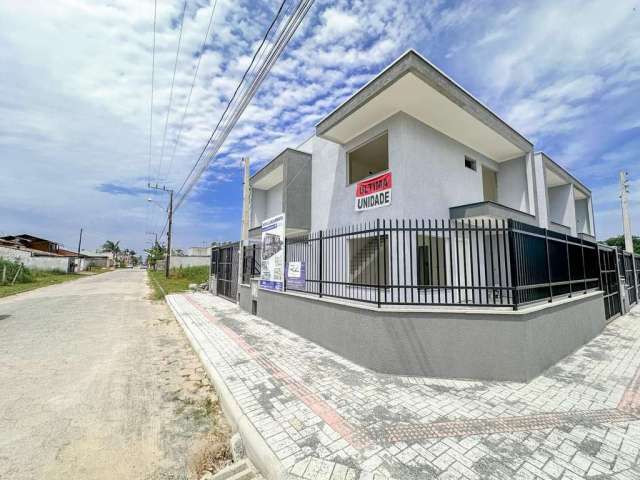 Sobrado com 2 dormitórios à venda, 77 m² por R$ 441.000,00 - Itacolomi - Balneário Piçarras/SC