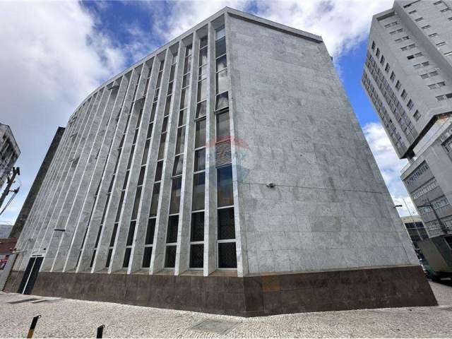 Alugo sala comercial com 673,96 m2 - 8 vagas - Santo Antônio, Recife/PE