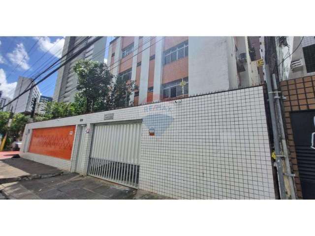 Vendo apartamento no bairro dos Aflitos com 118,18m², 03 quartos,01 suíte, 01 vagas de garagem e dependência completa