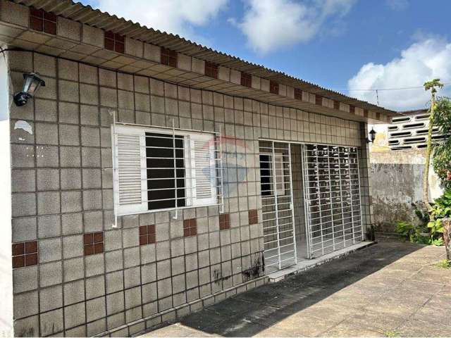 Casa à venda na Avenida Izabel de Góes, Areias - 3 quartos, 360 m²