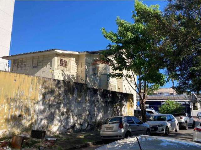 Vende-se CASA COMERCIAL nos 'Olhares da BOA VISTA'.