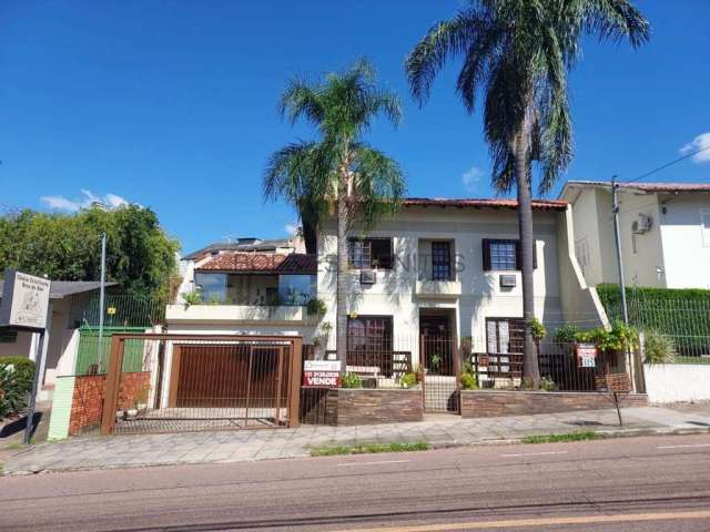 Casa para Venda em São Leopoldo, Jardim América, 3 dormitórios, 1 suíte, 4 banheiros, 4 vagas