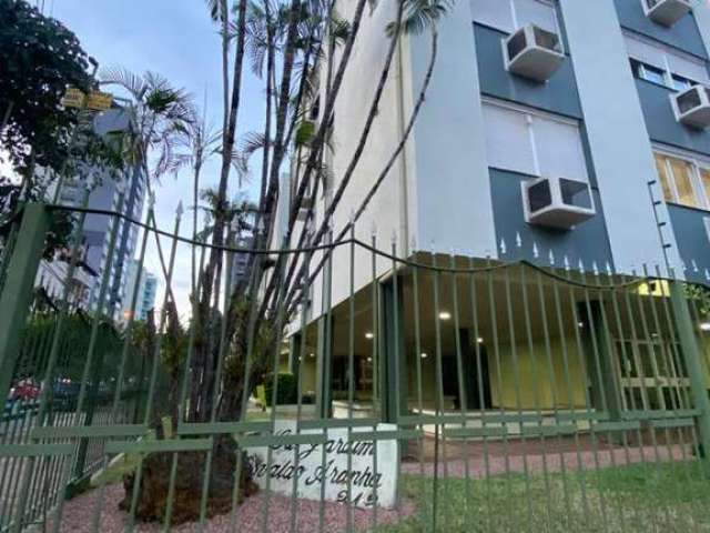 Apartamento para Venda em São Leopoldo, Centro, 3 dormitórios, 2 banheiros, 2 vagas