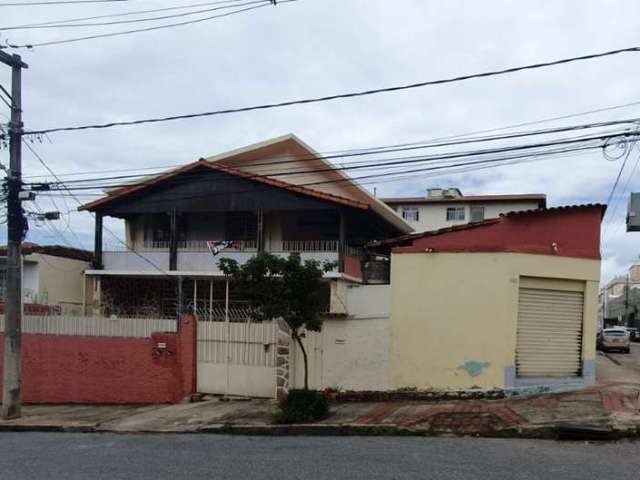 Casa com 6 quartos à venda em Belo Horizonte