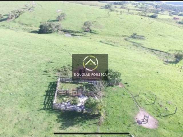 Chácara / sítio à venda na Zona Rural, Torre de Pedra  por R$ 780.000