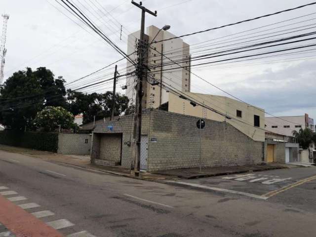 Casa para Venda em Fortaleza, Alagadiço Novo, 7 dormitórios, 7 suítes, 11 banheiros, 10 vagas