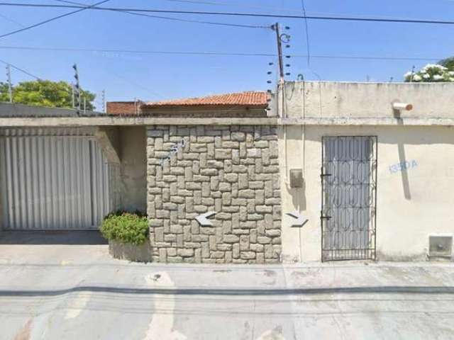 Casa para Venda em Fortaleza, São João do Tauape, 4 dormitórios, 1 suíte, 3 banheiros, 4 vagas