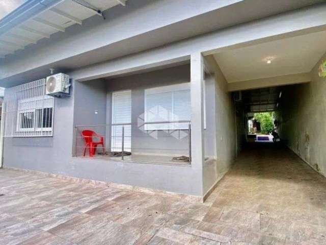 Casa Residencial com 4 quartos, 1 suite ,5 vagas ,200 m2. , Bairro Jd. Ipiranga em Port