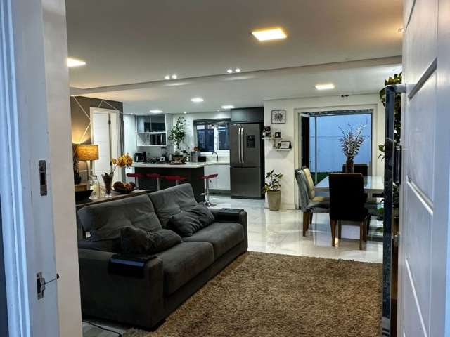 Casa Zona Sul 2 Dormitorios, 1 suite e 2 vagas