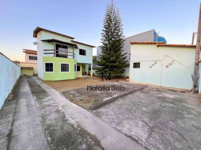 Casa em terreno inteiro à venda em Rio das Ostras