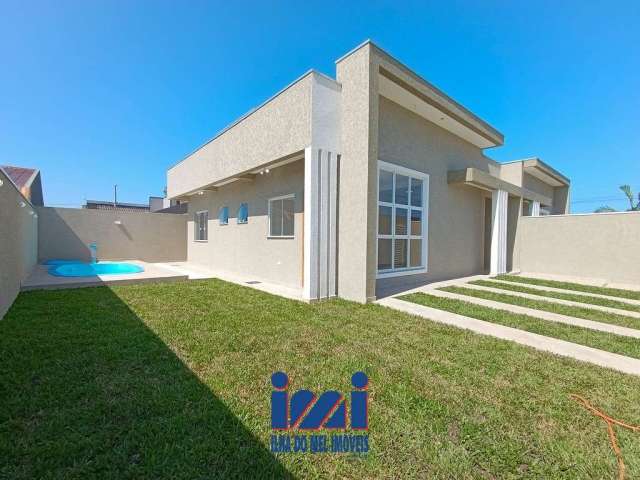 Casa nova na praia com piscina a venda Matinhos