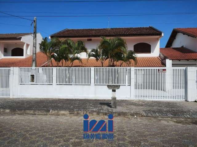 Sobrado com piscina faixa mar Balneário Itapuã