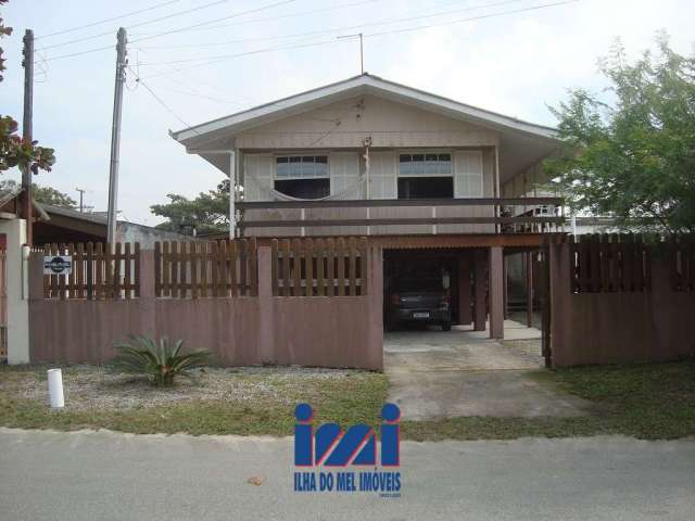 Casa com terreno a venda na praia de Riviera