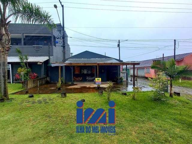 Casa residencial e comercial frente para a Rodovia