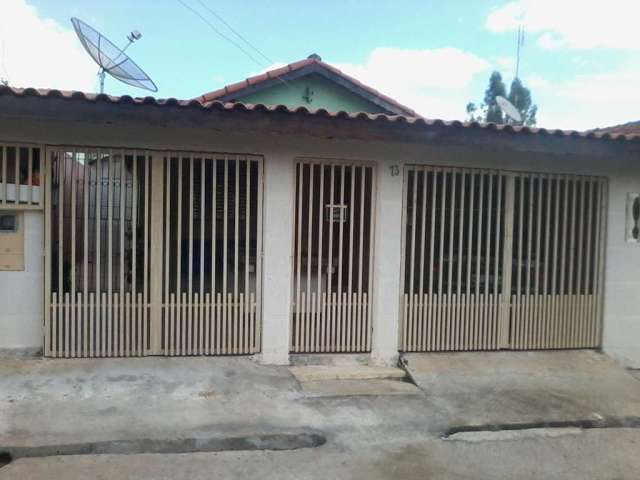 Casa com 3 dormitórios à venda, 136 m² por R$ 500.000,00 - Cardeal - Elias Fausto/SP