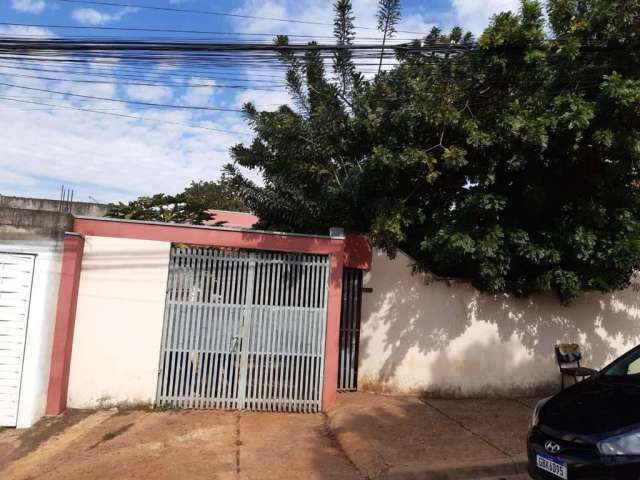 Casa com 2 dormitórios à venda, 200 m² por R$ 500.000,00 - Jardim Planalto - Salto/SP