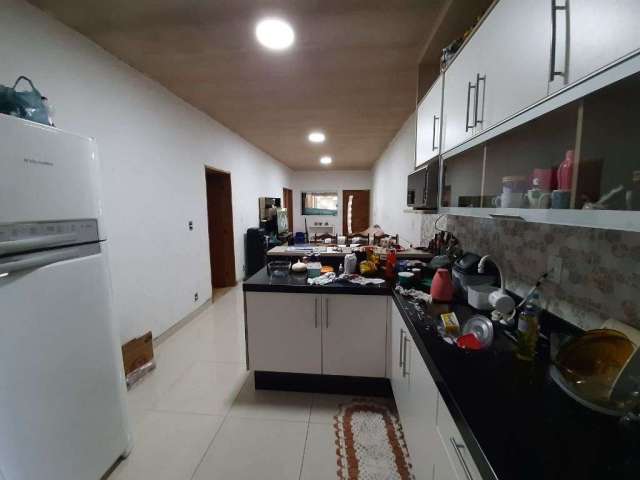 Chácara/casa, com 3 casas com 6 dormitórios à venda, 1020 m² por R$ 1.200.000 - Bairro da Mina - Itupeva/SP