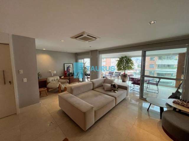 Apartamento à venda, 3 dormitórios, 3 vagas, 173m², Moema.