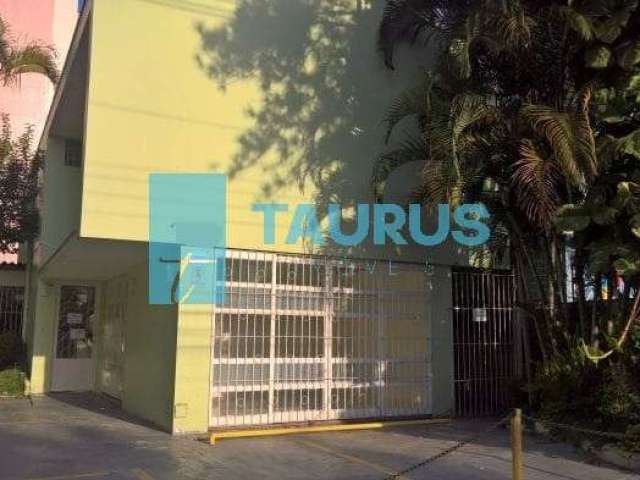 Casa comercial para locação, 3 salas, 3 vagas, 250M², Moema.