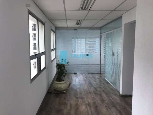 Sala comercial á venda e locação, 3 salas, 47m², Jardim Paulista.