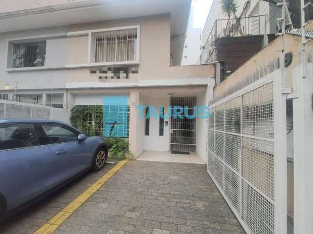 Casa comercial à venda, 2 vagas, 100m², Moema.