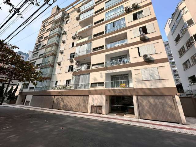 Apartamento quadra mar mobiliado