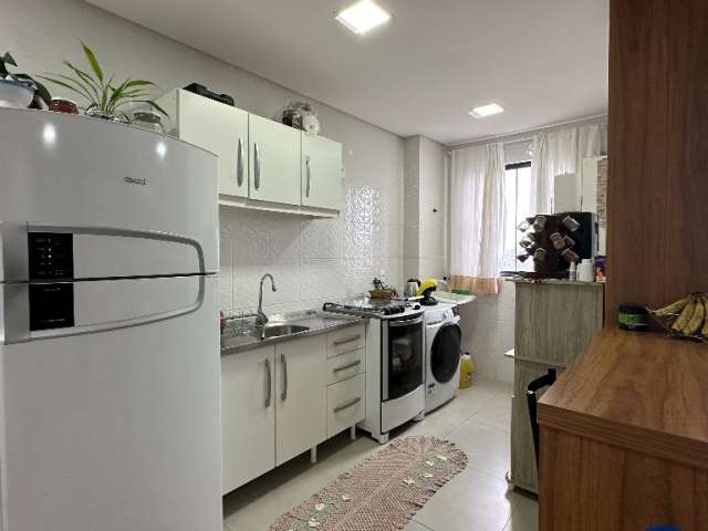 Apartamento com 1 suíte mais 1 quarto à venda no bairro Vila Nova em Joinville - SC por R$ 390.000,00.