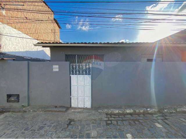 Casa 2/4 para Alugar em Nova Parnamirim - R$ 750,00