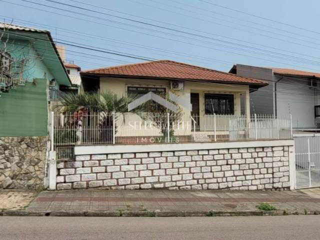 Casa para venda, 3 quarto(s),  Abraão, Florianópolis - CA107