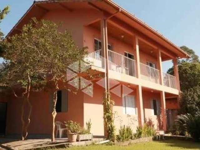 Casa a venda com 4 dormitórios/quartos na praia de fora - palhoça no valor de r$ 1.350.000 com 808 m²