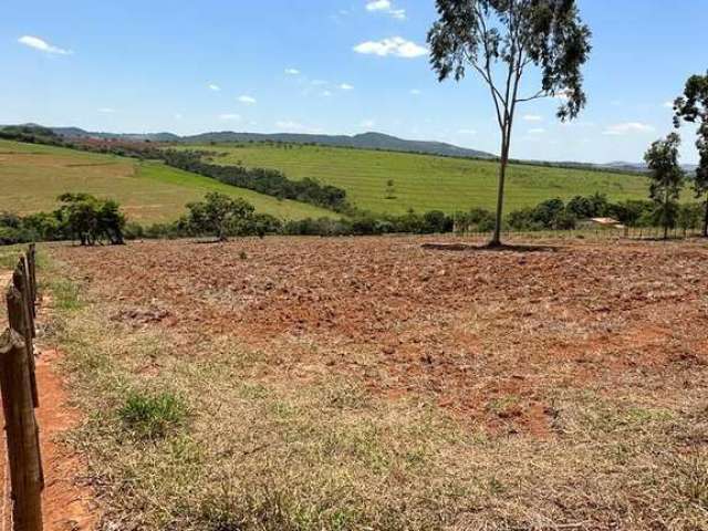 Fazenda/Sítio/Chácaras para venda de 1010m² Mateus Leme - MG