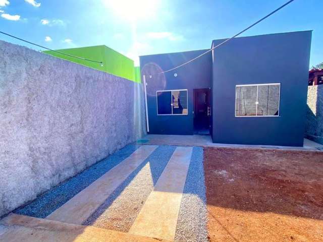 Casa com excelente acabamento em Mateus Leme