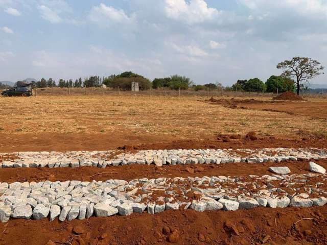 Chácara/Terreno em Mateus Leme – Pronto para Construir em Região Valorizada!