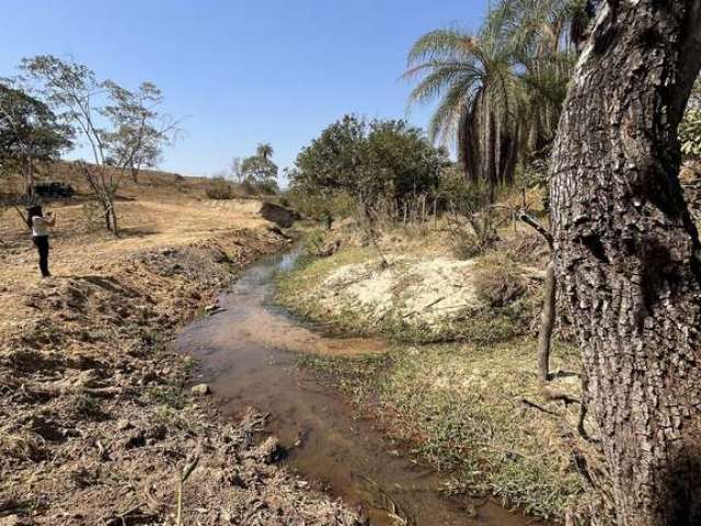 Chácaras de 1000m² com água e financiamento facilitado, em Mateus Leme!