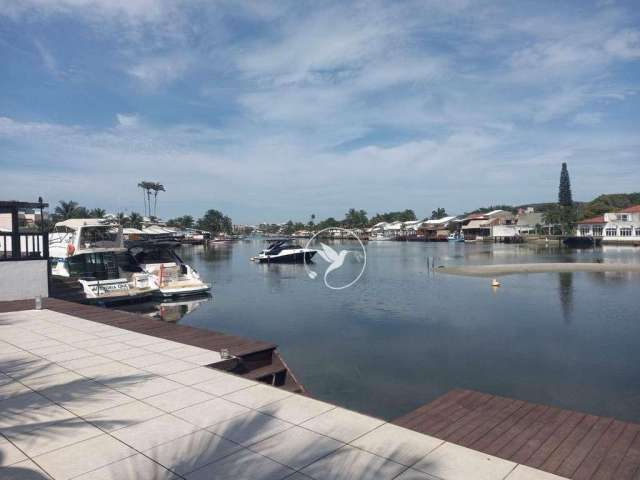 Casa beira do canal navegável à venda - Ogiva - Cabo Frio/RJ