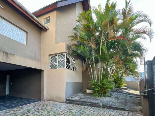 Sobrado com 3 dormitórios à venda, 224 m² por R$ 1.850.000,00 - Vila São João - Barueri/SP