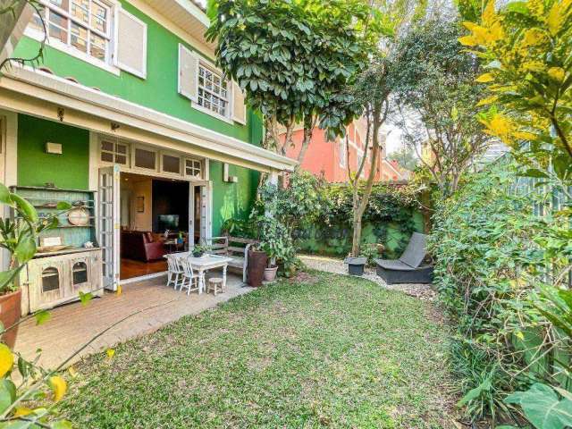 Linda casa de Condomínio fechado com 3 suítes à venda, 220 m² por R$ 2.000.000 - Cidade Jardim - São Paulo/SP