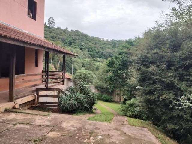 Casa com 5 dormitórios à venda, 232 m² por R$ 880.000,00 - Serra da Cantareira - Mairiporã/SP