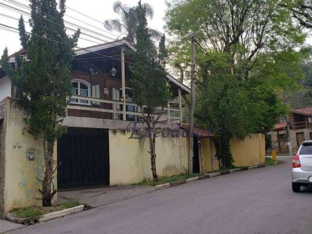 Casa com 3 dormitórios à venda, 260 m² por R$ 800.000,00 - Condomínio Irara Branca - Mairiporã/SP