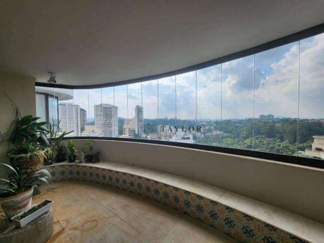 Apartamento com uma das melhores vistas de São Paulo no bairro do Real Parque com 380m2 e 4 suites