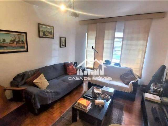 Vende casa de vila para modernização na Vila Olímpia.