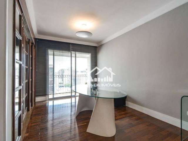 Vende cobertura duplex com 144m² em Moema.