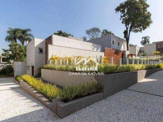 Vende maravilhosa casa em condomínio, com 600m² na Granja Julieta