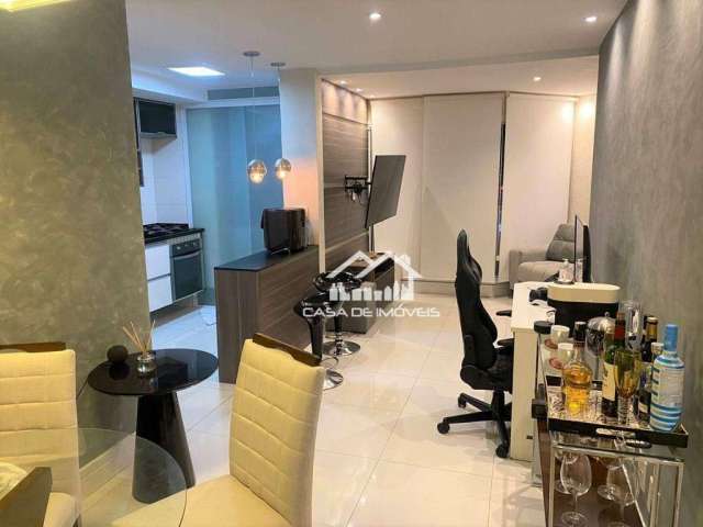 Vende apartamento mobiliado com 50m² com lazer no Campo Belo.