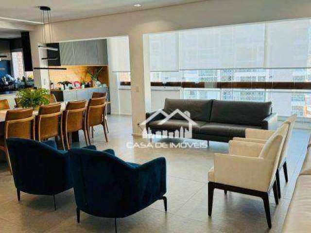 Vende cobertura com 291m², 4 suítes, piscina com espaço gourmet, em condomínio clube na Vila Andrade.