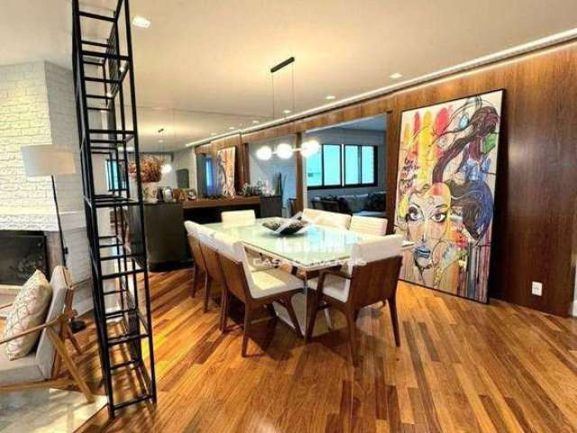 Vende apartamento com 288m², 4 suítes, varanda gourmet, depósito e 6 vagas, no Panamby.