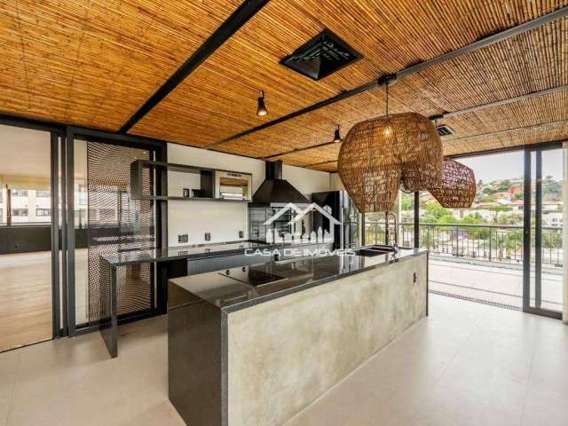 Vende cobertura duplex com 333m², 3 suítes, 3 vagas, varanda gourmet e lazer completo.