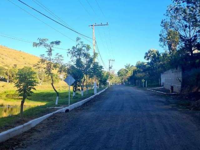 Granja para Venda em Juiz de Fora, IGREJINHA, 4 dormitórios, 2 suítes, 2 banheiros, 2 vagas