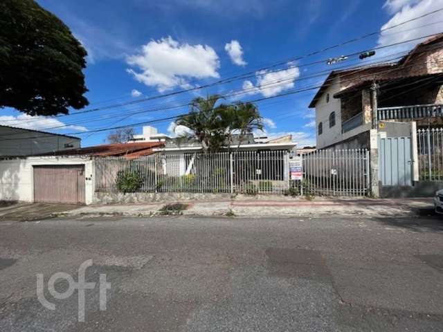 Casa com 3 quartos à venda na Adelina Sales Pereira, 116, Planalto, Belo Horizonte por R$ 1.100.000