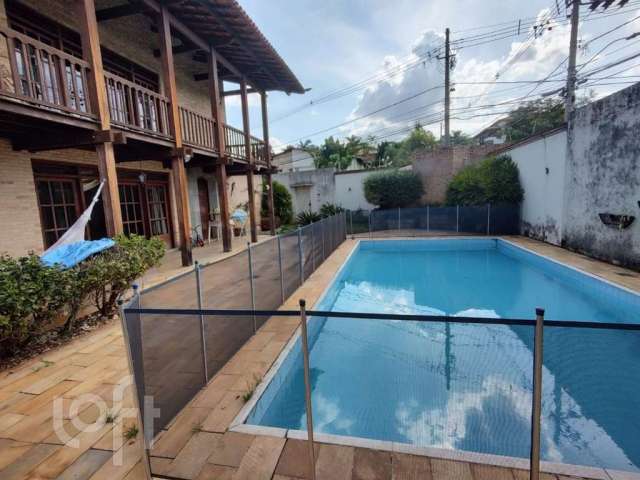 Casa com 5 quartos à venda na Alameda das Princesas, 509, São Luiz, Belo Horizonte por R$ 2.000.000